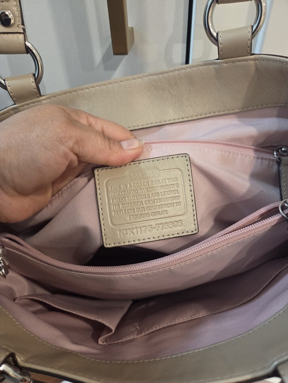 Vintage Coach Pink, Beige & Brown Soho Sateen Circle Shoulder Bag Like New - Picture 6 of 8